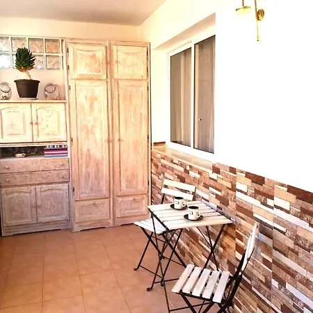 Pax Et Bonum Apartament Parque Holandes