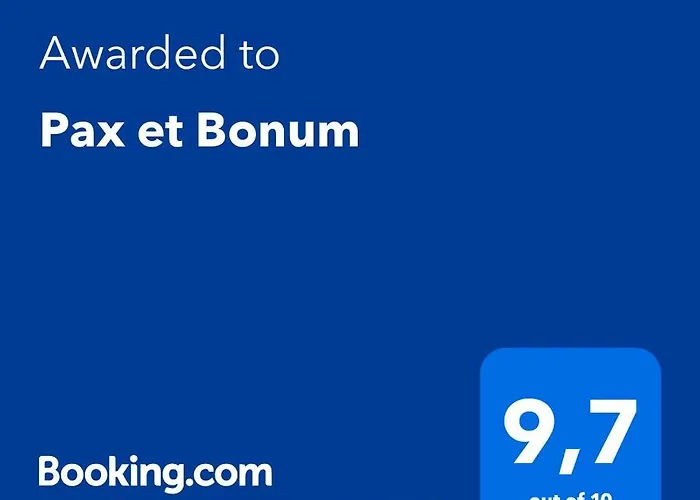 Pax Et Bonum *